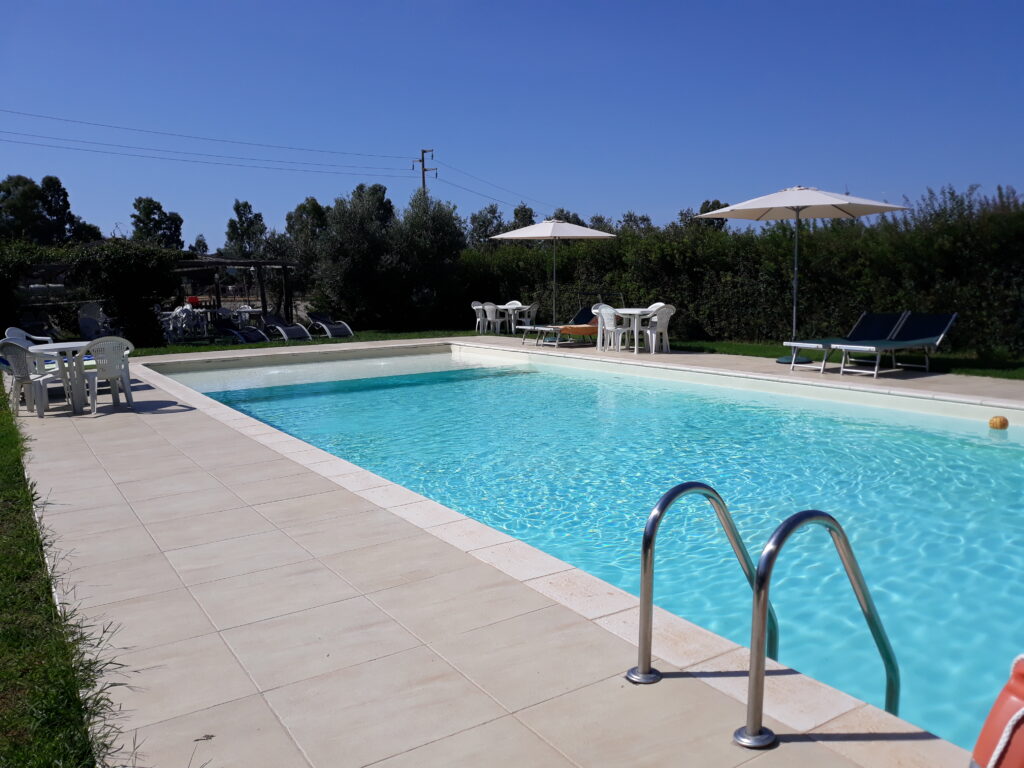 agriturismo il gelsomino piscina